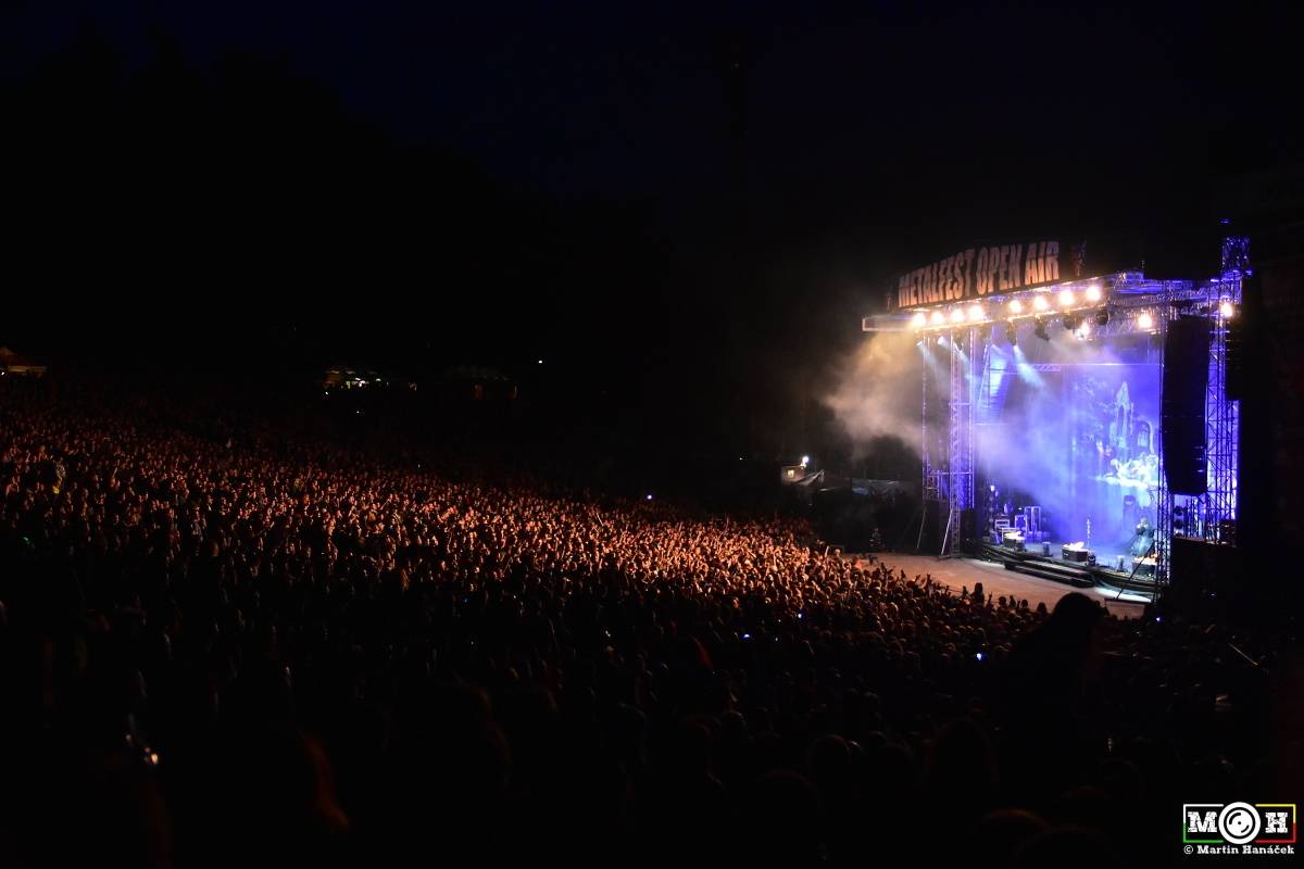 Metalisté dorazili do Plzně. Hvězdami prvního dne Metalfestu byli Powerwolf nebo Hammerfall