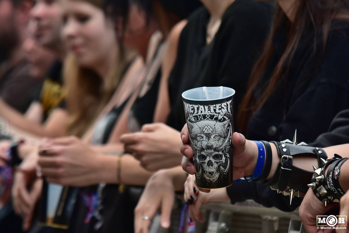 Metalisté dorazili do Plzně. Hvězdami prvního dne Metalfestu byli Powerwolf nebo Hammerfall