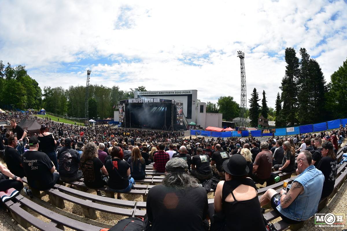 Metalisté dorazili do Plzně. Hvězdami prvního dne Metalfestu byli Powerwolf nebo Hammerfall