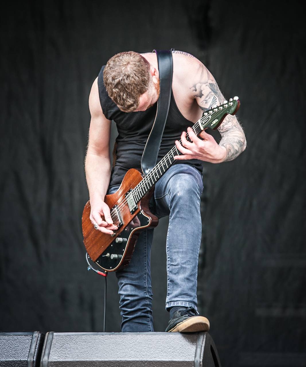 První den vyprodaného Metalfestu. Vystoupily kapely Hammerfall, Powerwolf, Amorphis, Axxis i česká ikona Törr