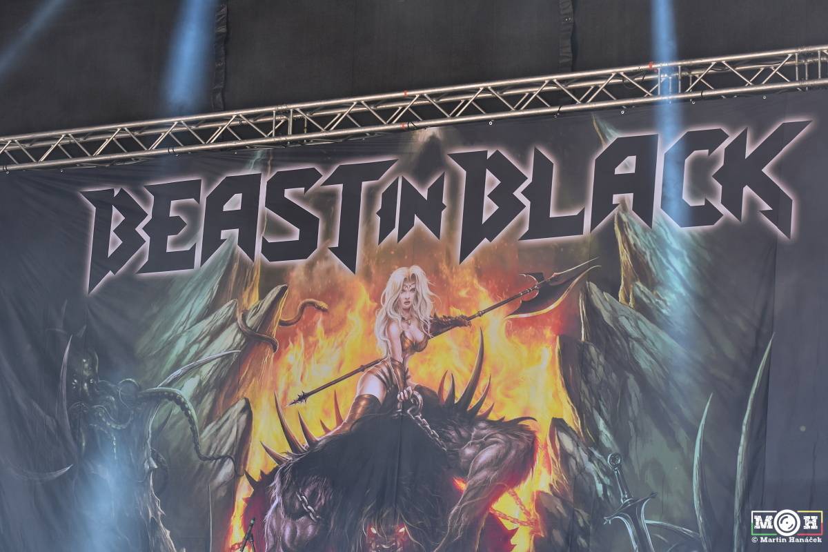 Druhý den Metalfestu v Plzni: Amon Amarth odpálili ohně, vystoupili i Stratovarius nebo Imminence