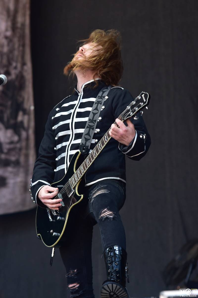 Metalfest v Plzni gradoval za pekelného počasí. Zahráli Arch Enemy, Almanac i Korpiklaani