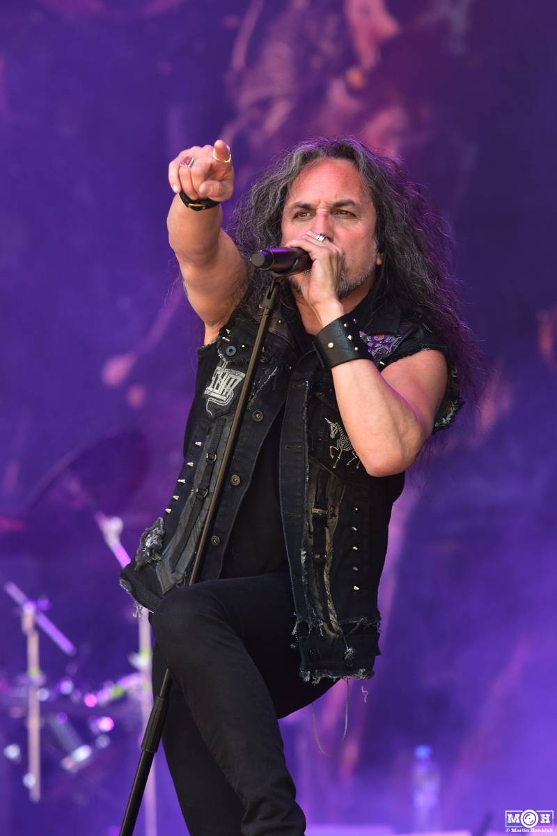 Metalfest v Plzni gradoval za pekelného počasí. Zahráli Arch Enemy, Almanac i Korpiklaani