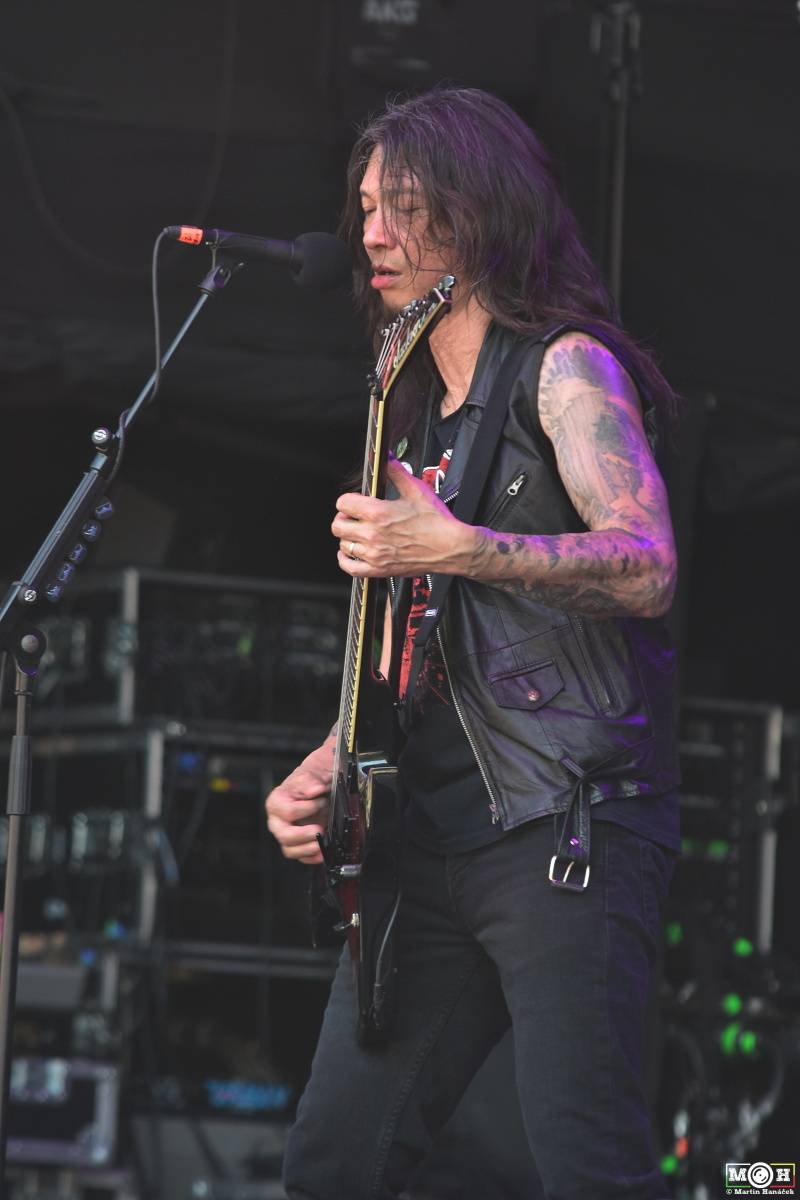 Metalfest v Plzni gradoval za pekelného počasí. Zahráli Arch Enemy, Almanac i Korpiklaani