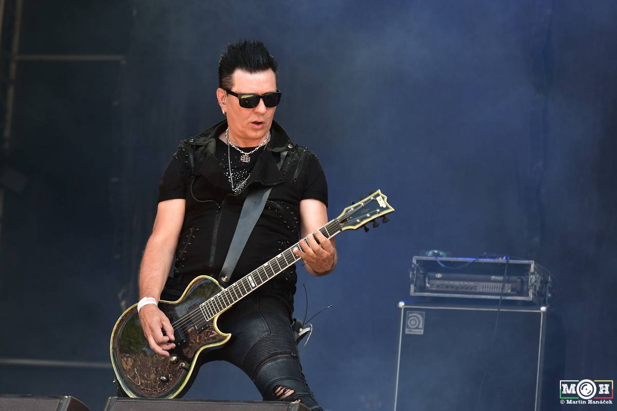 Metalfest v Plzni gradoval za pekelného počasí. Zahráli Arch Enemy, Almanac i Korpiklaani