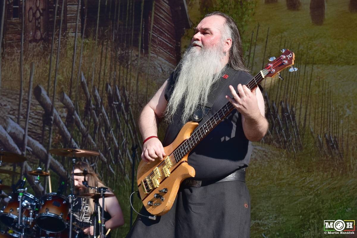 Metalfest v Plzni gradoval za pekelného počasí. Zahráli Arch Enemy, Almanac i Korpiklaani