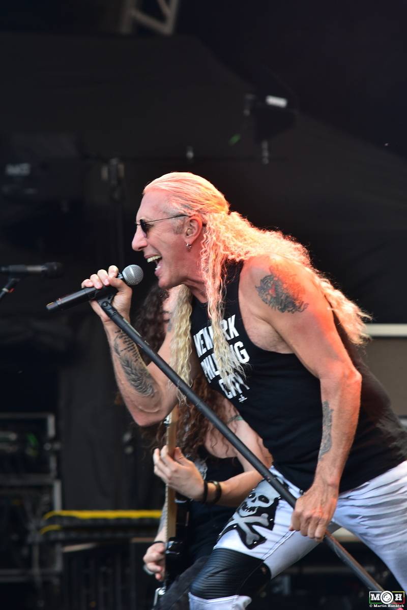 Metalfest v Plzni gradoval za pekelného počasí. Zahráli Arch Enemy, Almanac i Korpiklaani