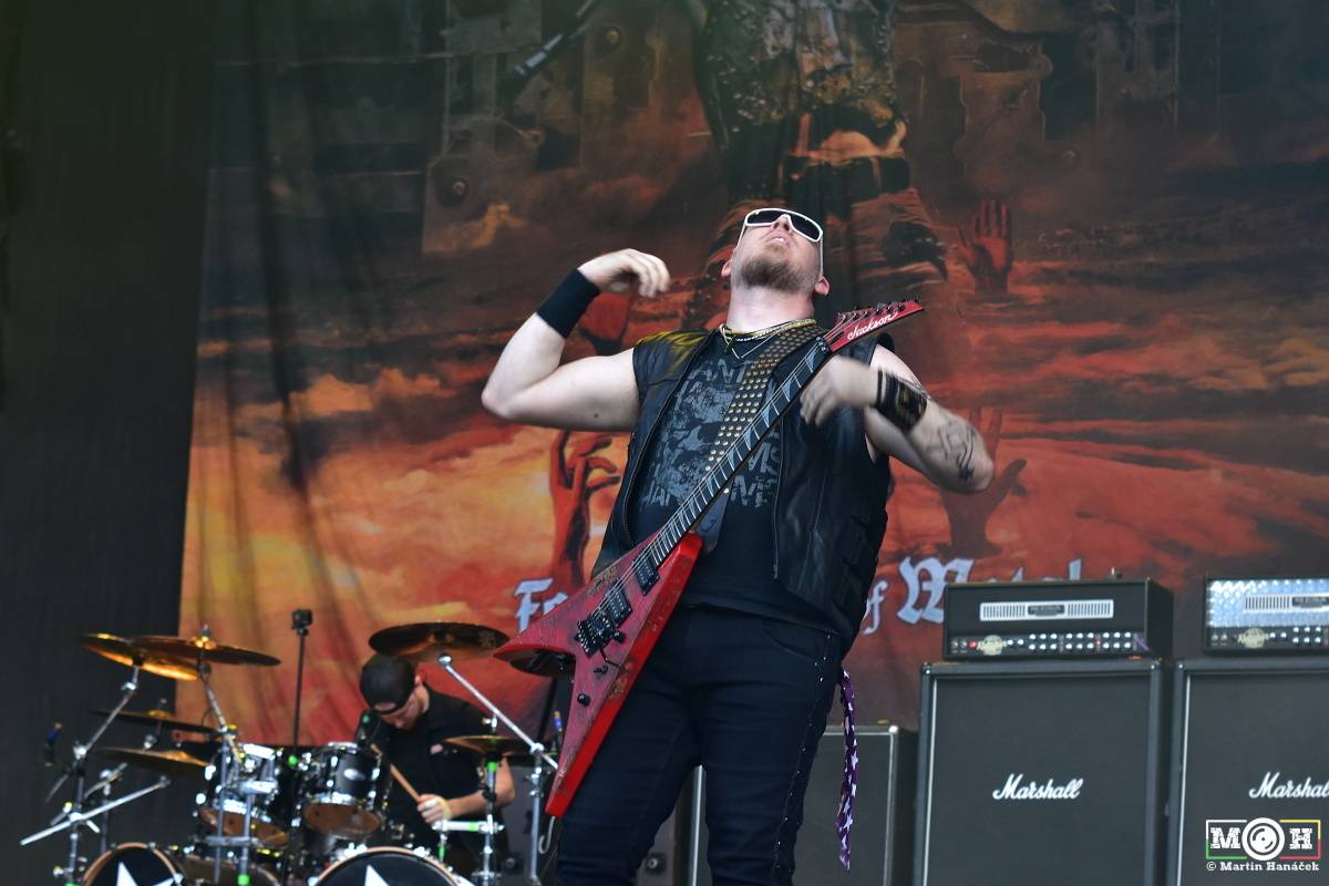 Metalfest v Plzni gradoval za pekelného počasí. Zahráli Arch Enemy, Almanac i Korpiklaani