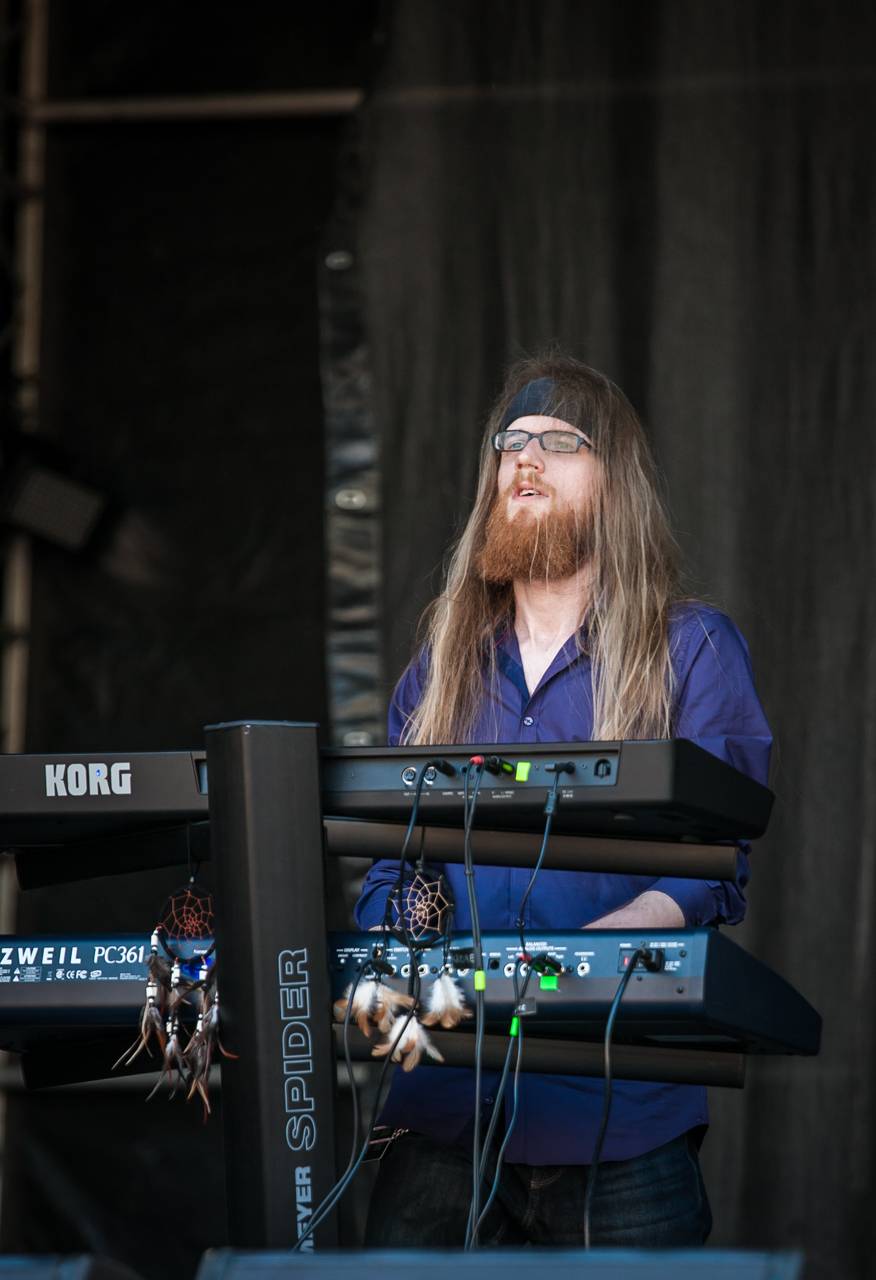 Další pohled na poslední den Metalfestu. Dee Snider připomněl Twisted Sister, vrcholem byli Arch Enemy