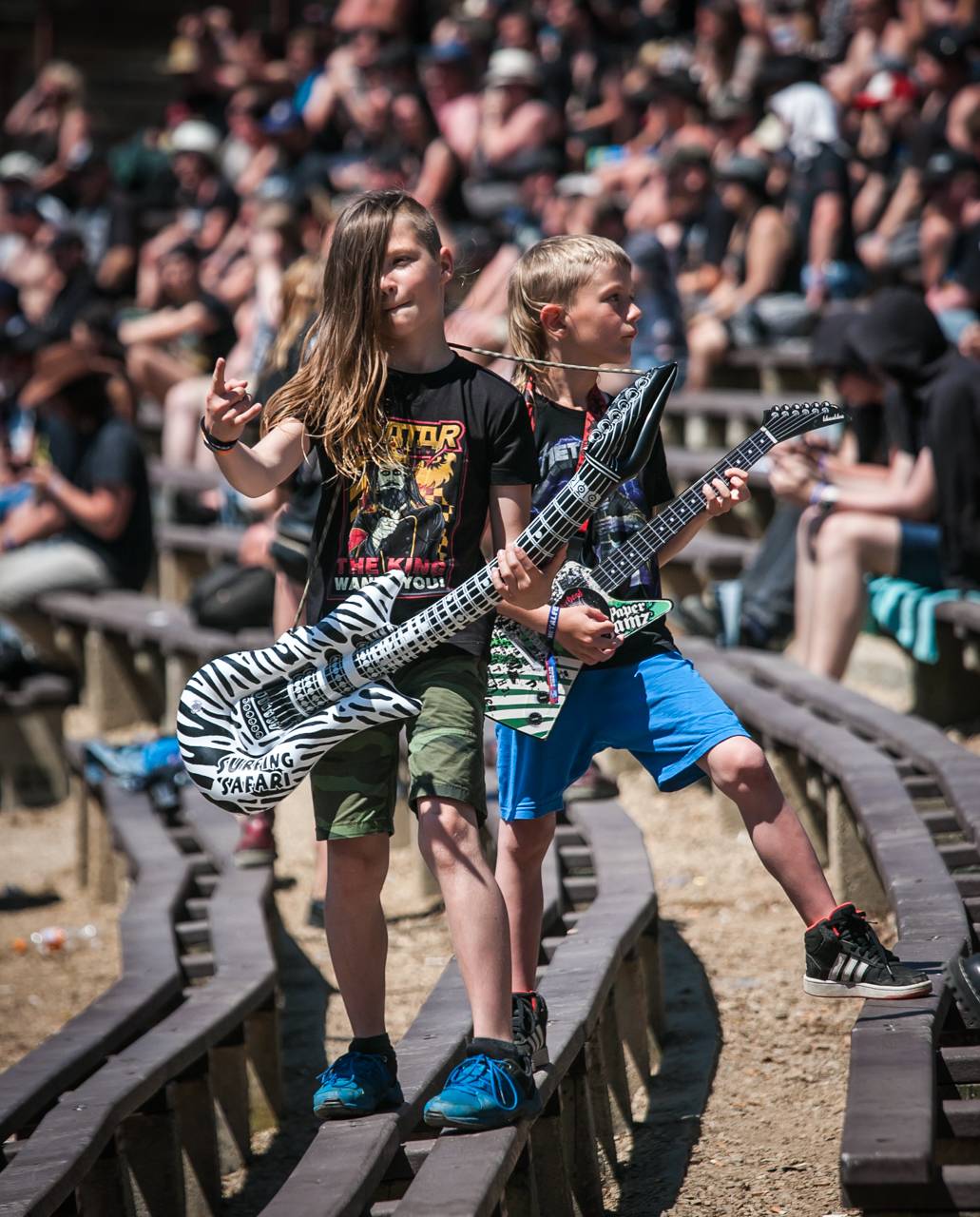 Další pohled na poslední den Metalfestu. Dee Snider připomněl Twisted Sister, vrcholem byli Arch Enemy