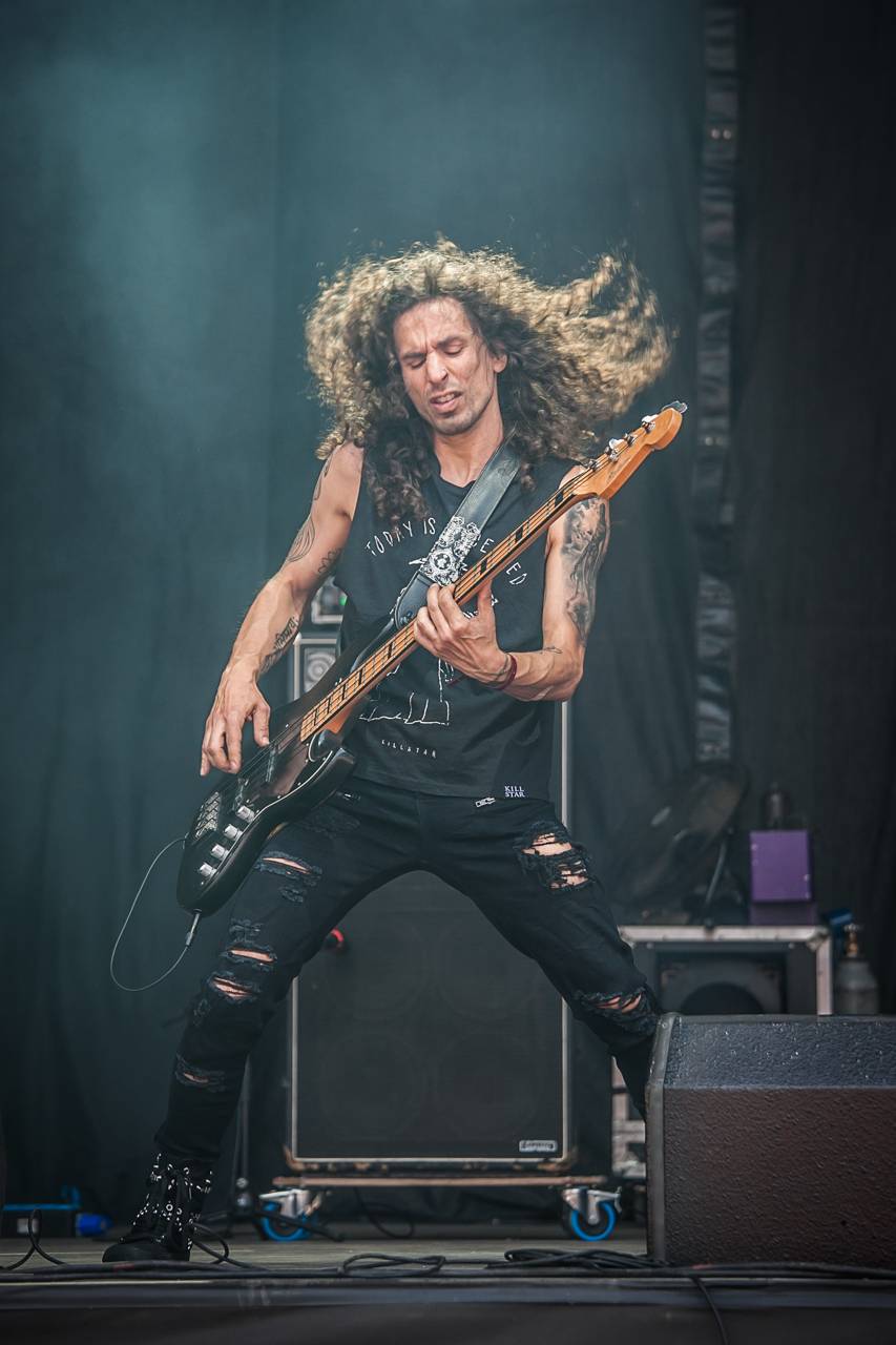 Další pohled na poslední den Metalfestu. Dee Snider připomněl Twisted Sister, vrcholem byli Arch Enemy