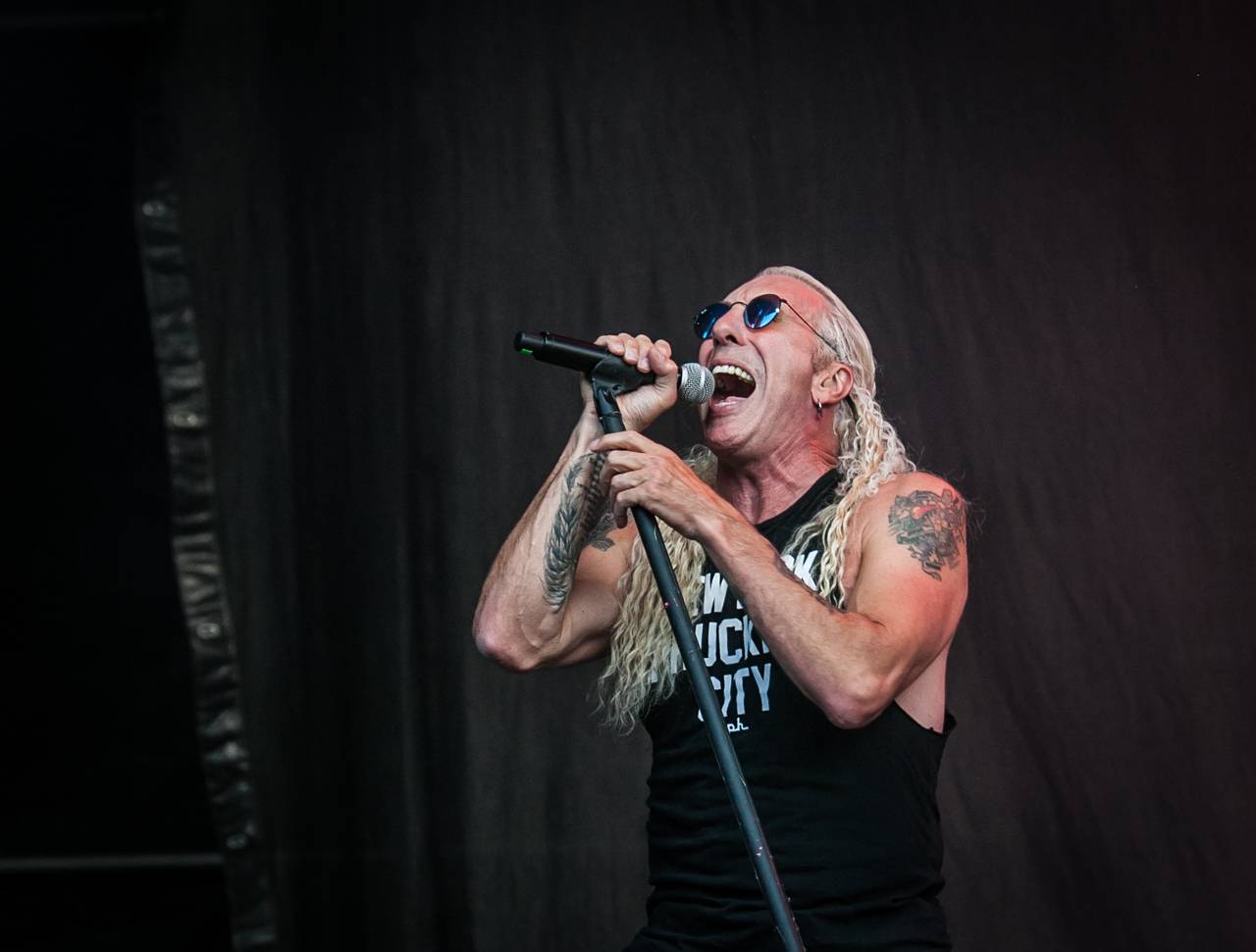 Další pohled na poslední den Metalfestu. Dee Snider připomněl Twisted Sister, vrcholem byli Arch Enemy