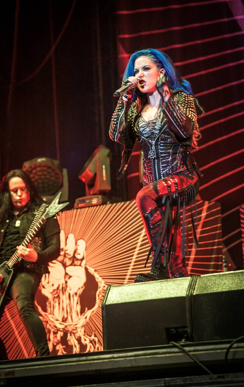 Další pohled na poslední den Metalfestu. Dee Snider připomněl Twisted Sister, vrcholem byli Arch Enemy