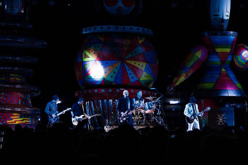 Smashing Pumpkins zahráli ve vyprodaném Foru Karlín spoustu nestárnoucích hitů