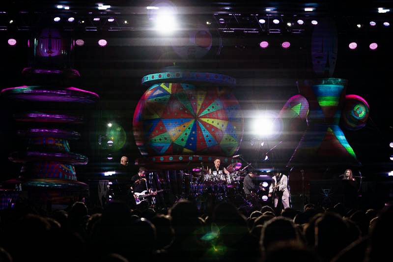 Smashing Pumpkins zahráli ve vyprodaném Foru Karlín spoustu nestárnoucích hitů