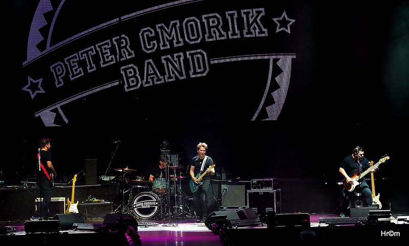 Palo Habera a Team vyprodali O2 arenu. Hostem byl Ben Cristovao, kterému hala gratulovala k narozeninám