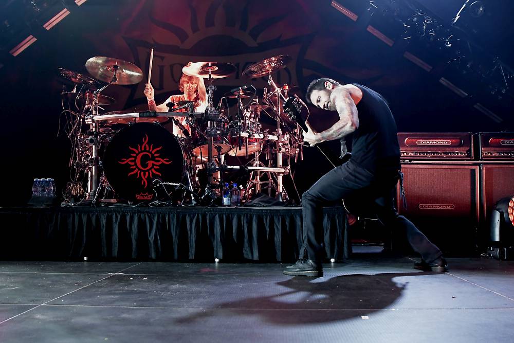 Godsmack poprvé v České republice: Rockové jízdě v Lucerně sekundovali The Switch