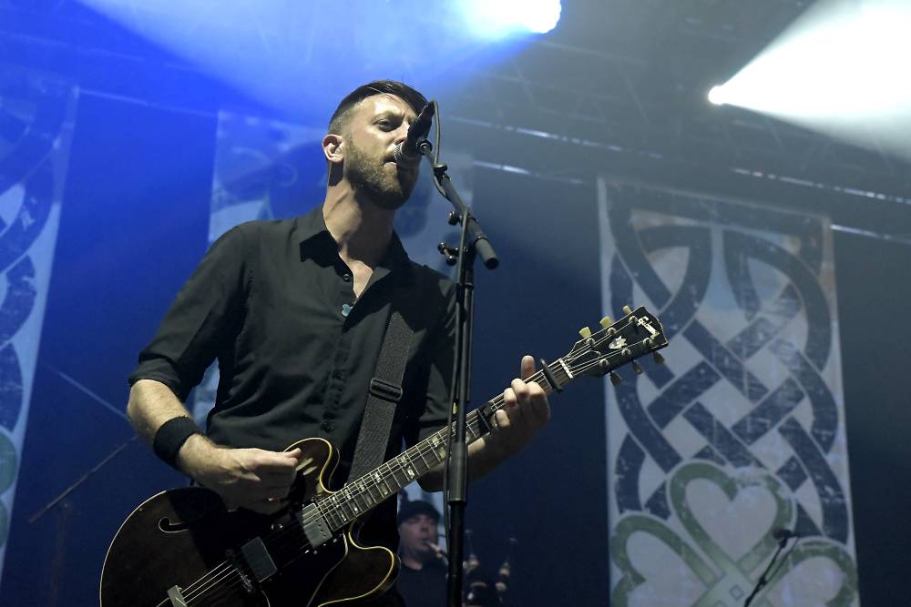 Dropkick Murphys po roce opět v Praze: Tipsport arénu rozpálili punkovou smrští