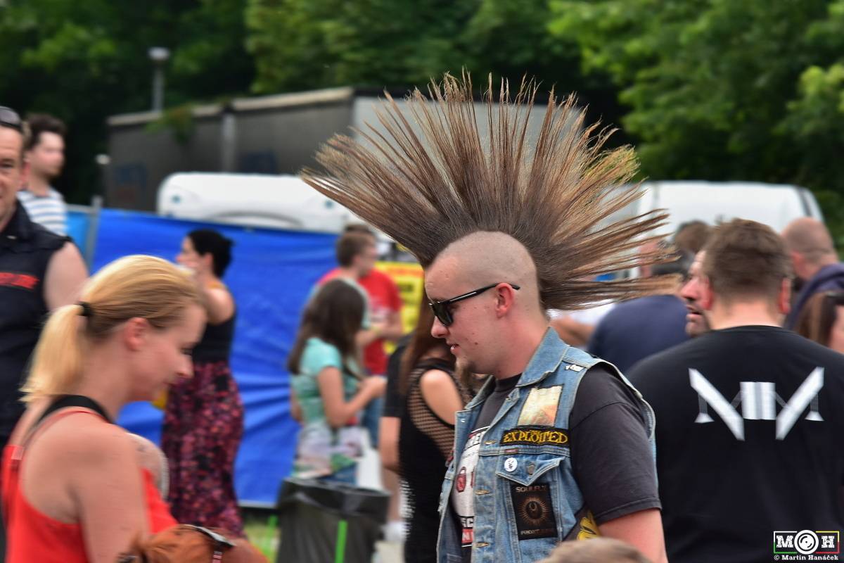 Tři sestry dodrželi tradici a opět bavili na červnovém open airu v Plzni. Hráli také Doctor P.P. nebo E!E