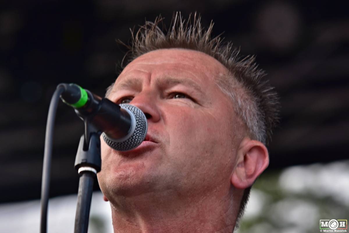 Tři sestry dodrželi tradici a opět bavili na červnovém open airu v Plzni. Hráli také Doctor P.P. nebo E!E