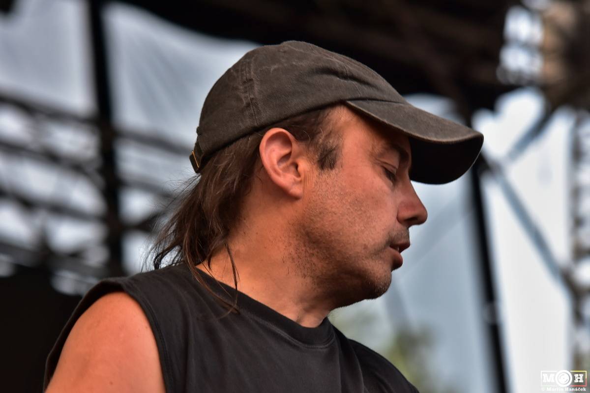 Tři sestry dodrželi tradici a opět bavili na červnovém open airu v Plzni. Hráli také Doctor P.P. nebo E!E