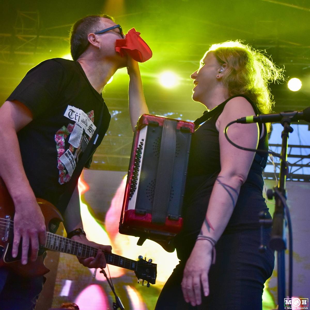 Tři sestry dodrželi tradici a opět bavili na červnovém open airu v Plzni. Hráli také Doctor P.P. nebo E!E