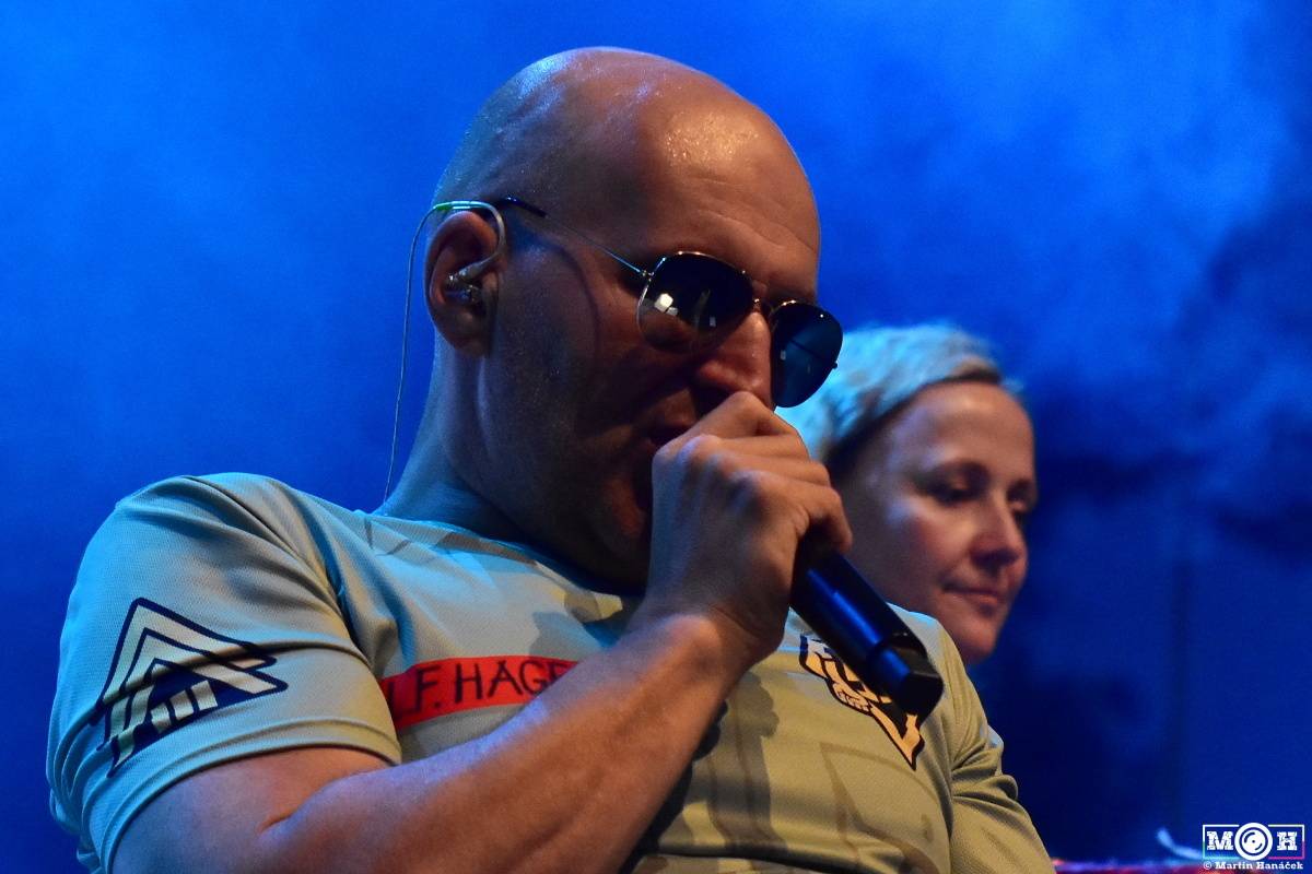 Tři sestry dodrželi tradici a opět bavili na červnovém open airu v Plzni. Hráli také Doctor P.P. nebo E!E