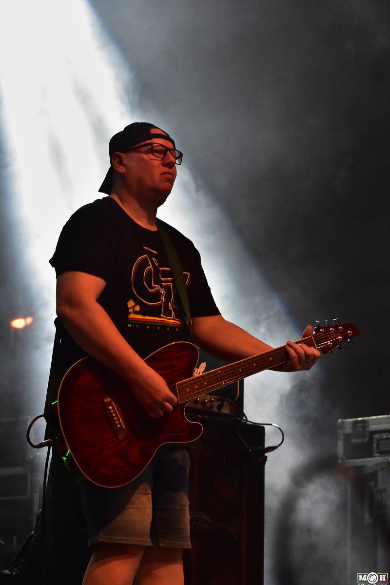 Tři sestry dodrželi tradici a opět bavili na červnovém open airu v Plzni. Hráli také Doctor P.P. nebo E!E