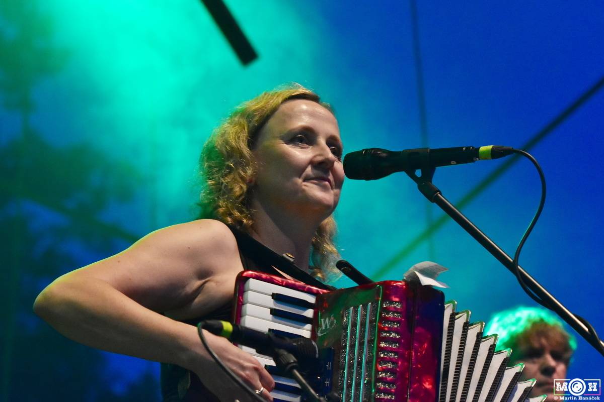 Tři sestry dodrželi tradici a opět bavili na červnovém open airu v Plzni. Hráli také Doctor P.P. nebo E!E