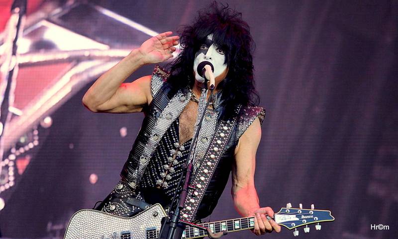 Kiss přilákali do svatostánku fotbalové Slavie pětadvacet tisíc fanoušků. Zahráli i ZZ Top a BSP