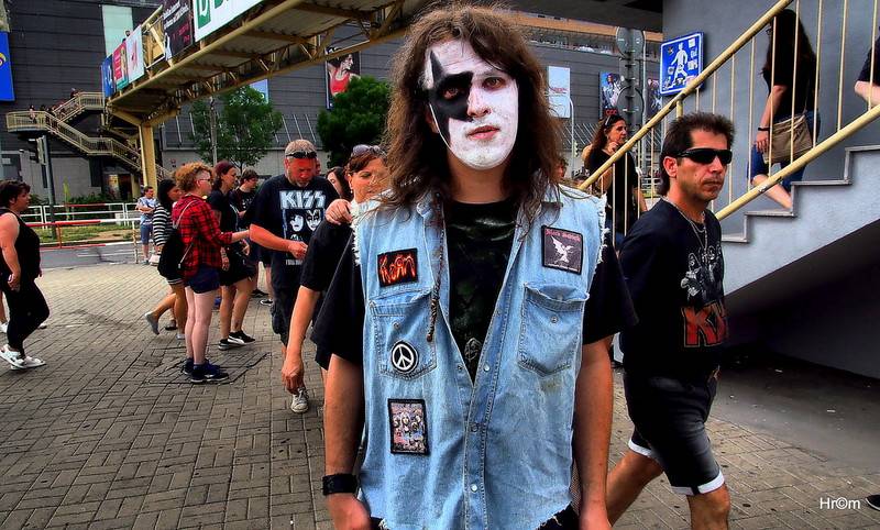 Kiss přilákali do svatostánku fotbalové Slavie pětadvacet tisíc fanoušků. Zahráli i ZZ Top a BSP