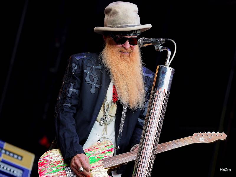 Kiss přilákali do svatostánku fotbalové Slavie pětadvacet tisíc fanoušků. Zahráli i ZZ Top a BSP