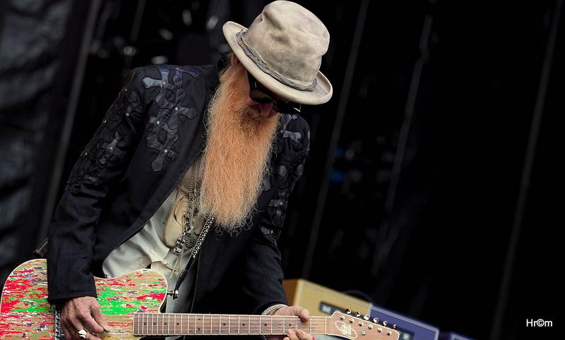 Kiss přilákali do svatostánku fotbalové Slavie pětadvacet tisíc fanoušků. Zahráli i ZZ Top a BSP