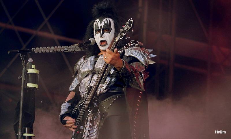 Kiss přilákali do svatostánku fotbalové Slavie pětadvacet tisíc fanoušků. Zahráli i ZZ Top a BSP