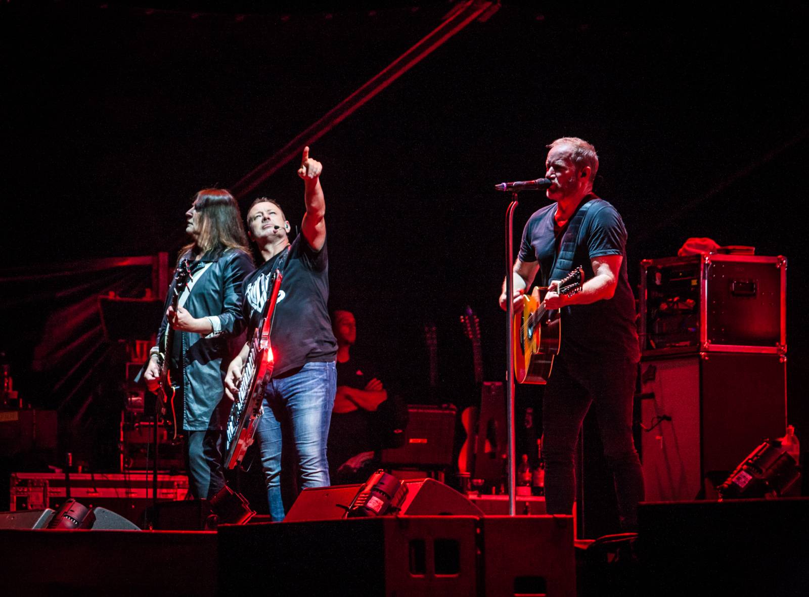 Lucii v Plzni nezastavila ani bouřka. Předskakovali CimbalBand a Plexis