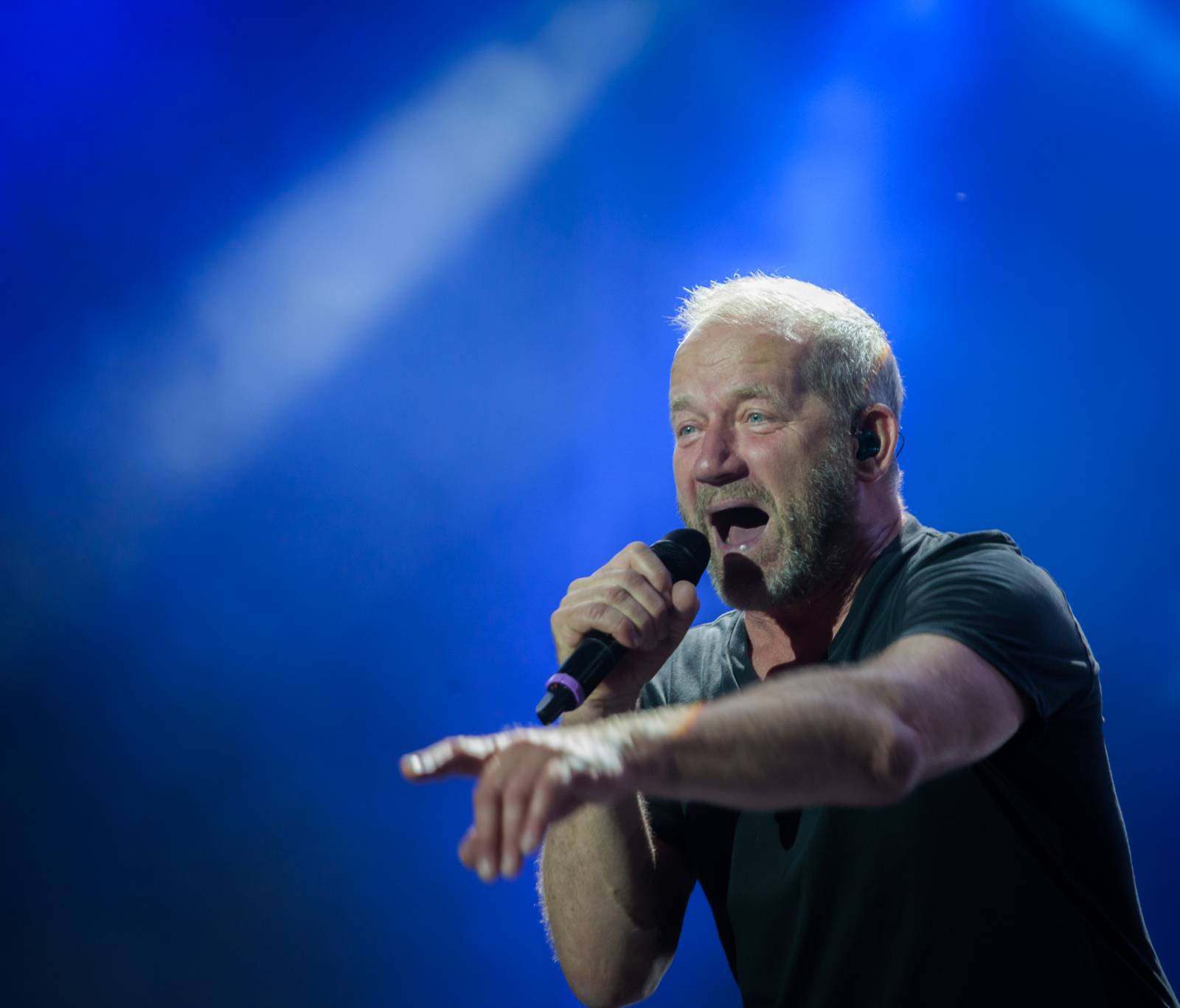 Lucii v Plzni nezastavila ani bouřka. Předskakovali CimbalBand a Plexis