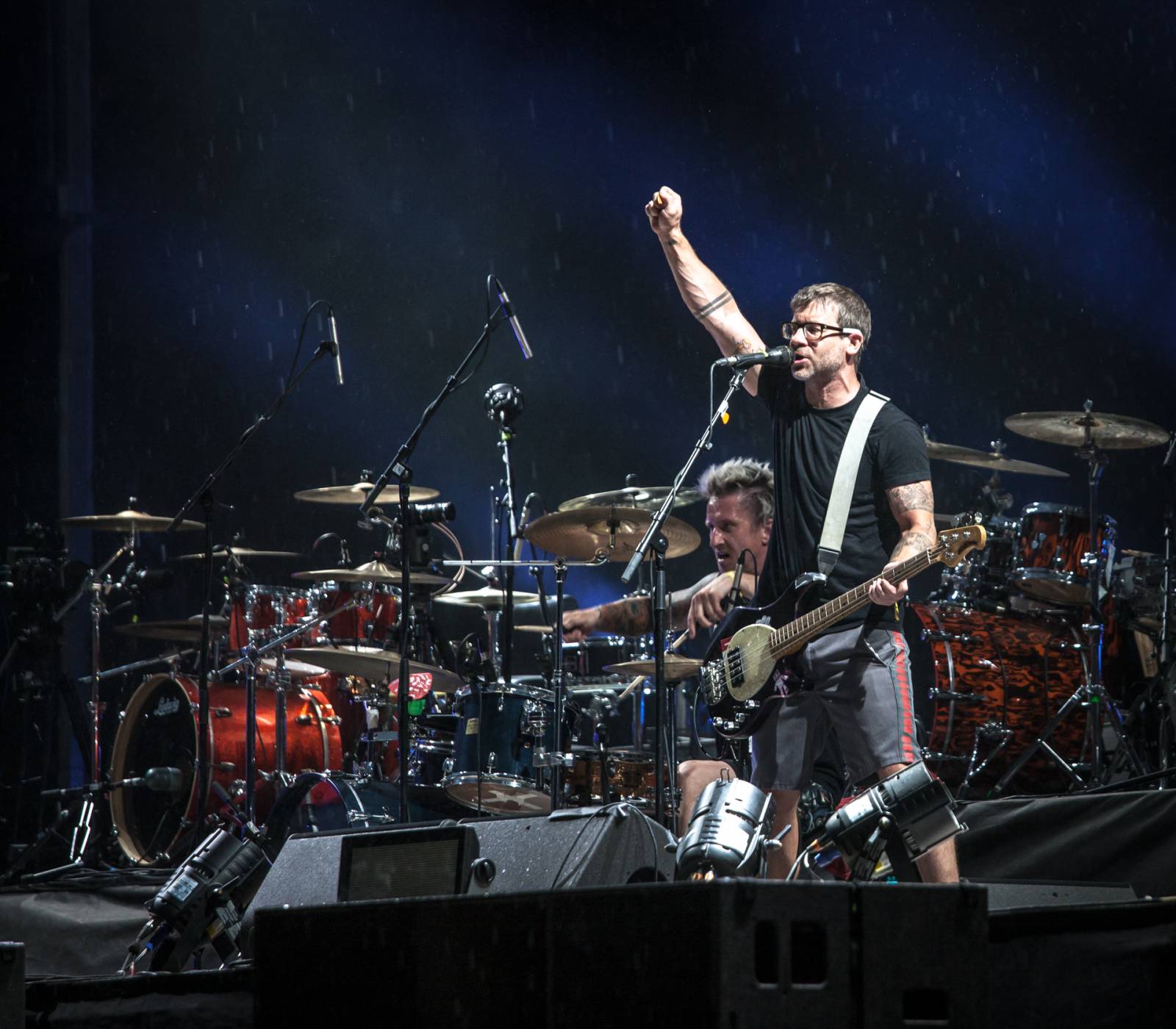 Lucii v Plzni nezastavila ani bouřka. Předskakovali CimbalBand a Plexis