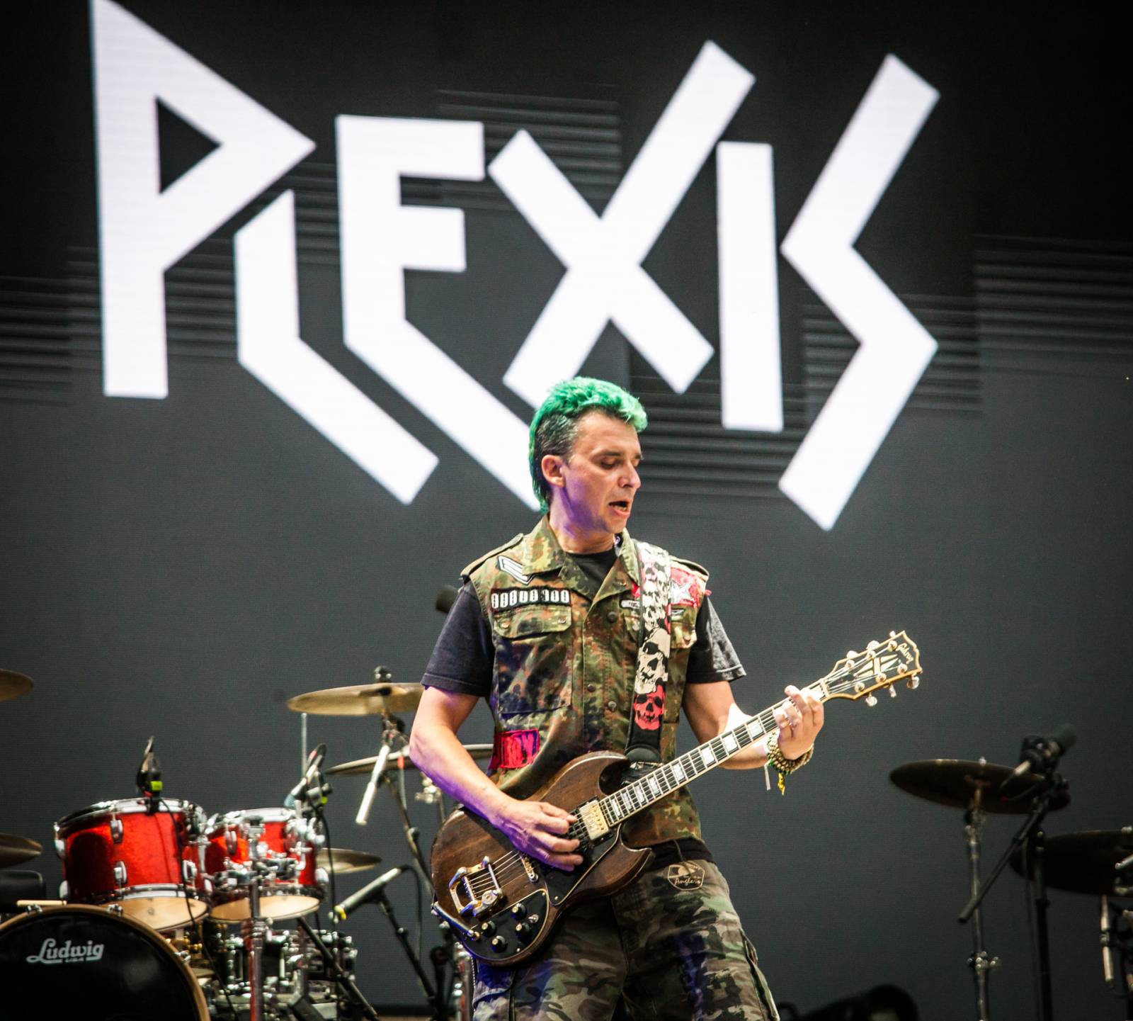 Lucii v Plzni nezastavila ani bouřka. Předskakovali CimbalBand a Plexis