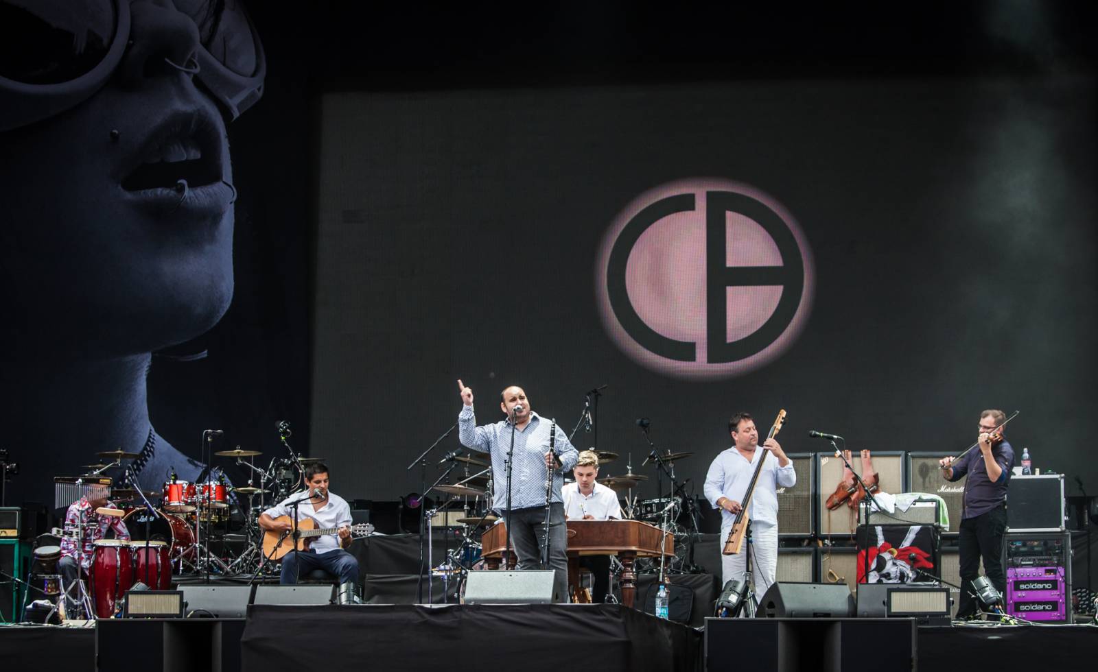 Lucii v Plzni nezastavila ani bouřka. Předskakovali CimbalBand a Plexis