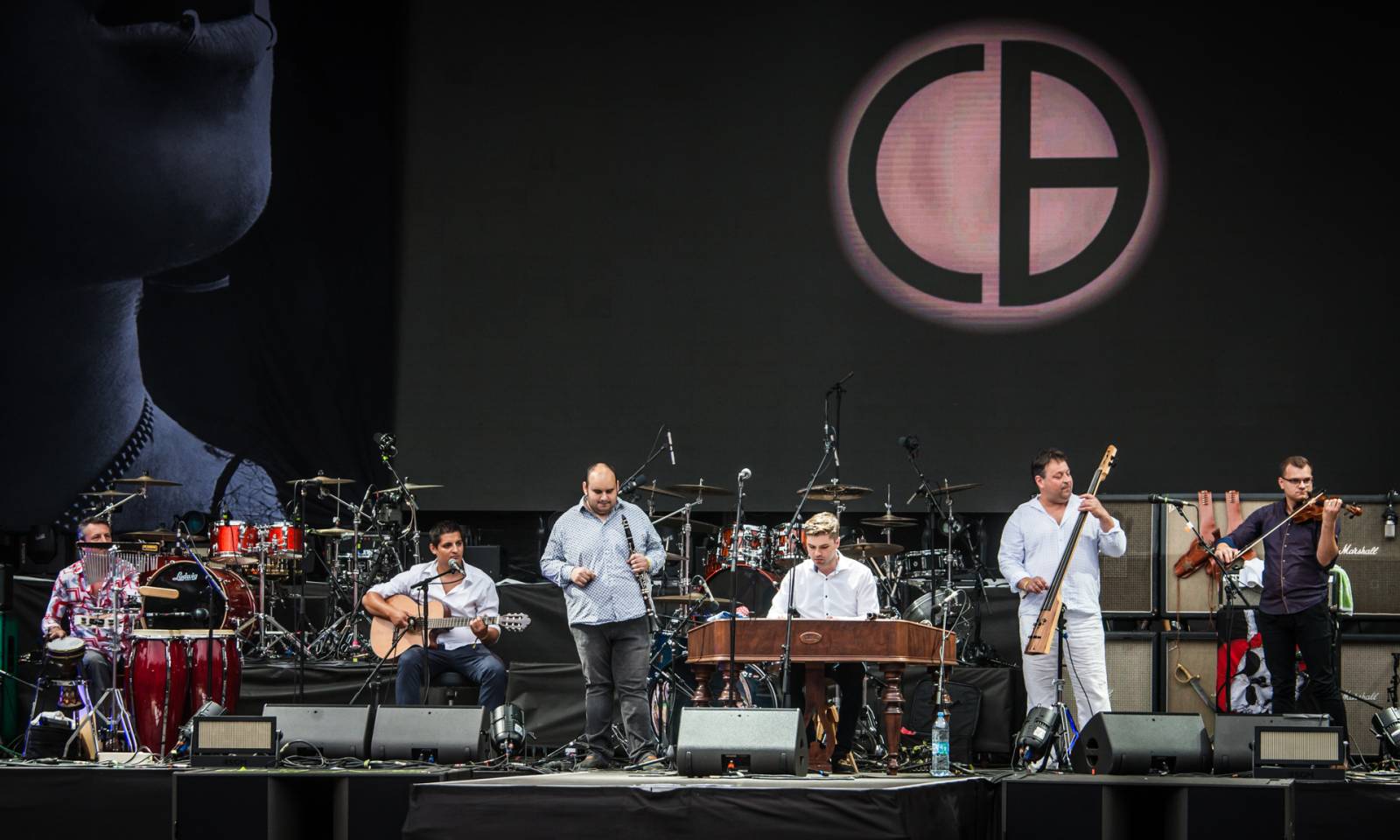 Lucii v Plzni nezastavila ani bouřka. Předskakovali CimbalBand a Plexis