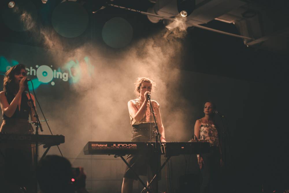 Druhý den Metronome festivalu diváky bavili Jungle, Anna Calvi i Primal Scream. Finále obstarali Kraftwerk