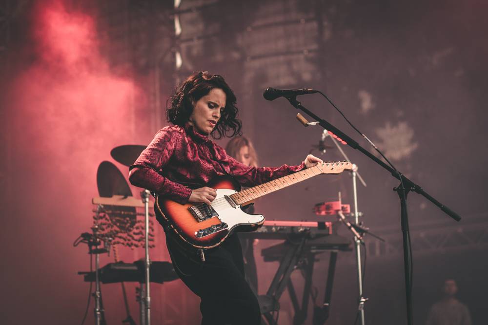 Druhý den Metronome festivalu diváky bavili Jungle, Anna Calvi i Primal Scream. Finále obstarali Kraftwerk