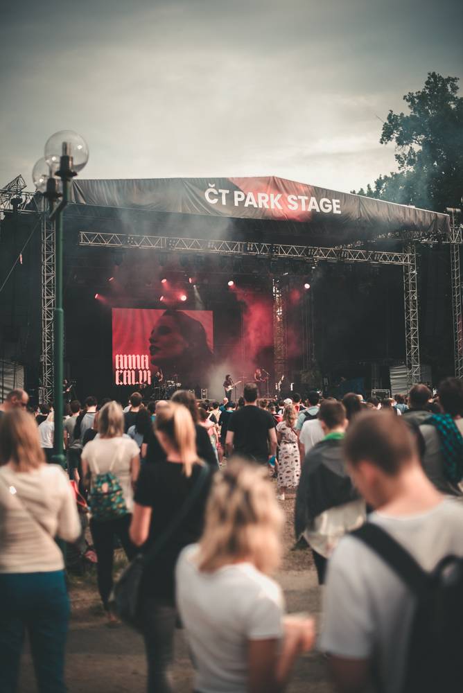 Druhý den Metronome festivalu diváky bavili Jungle, Anna Calvi i Primal Scream. Finále obstarali Kraftwerk