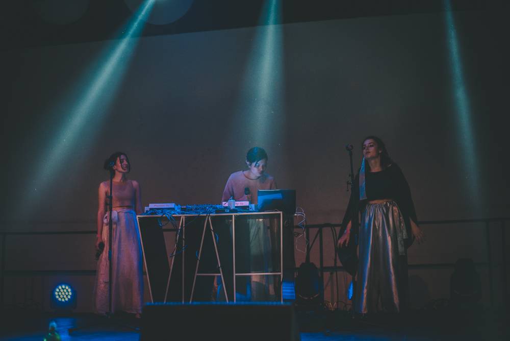 Druhý den Metronome festivalu diváky bavili Jungle, Anna Calvi i Primal Scream. Finále obstarali Kraftwerk