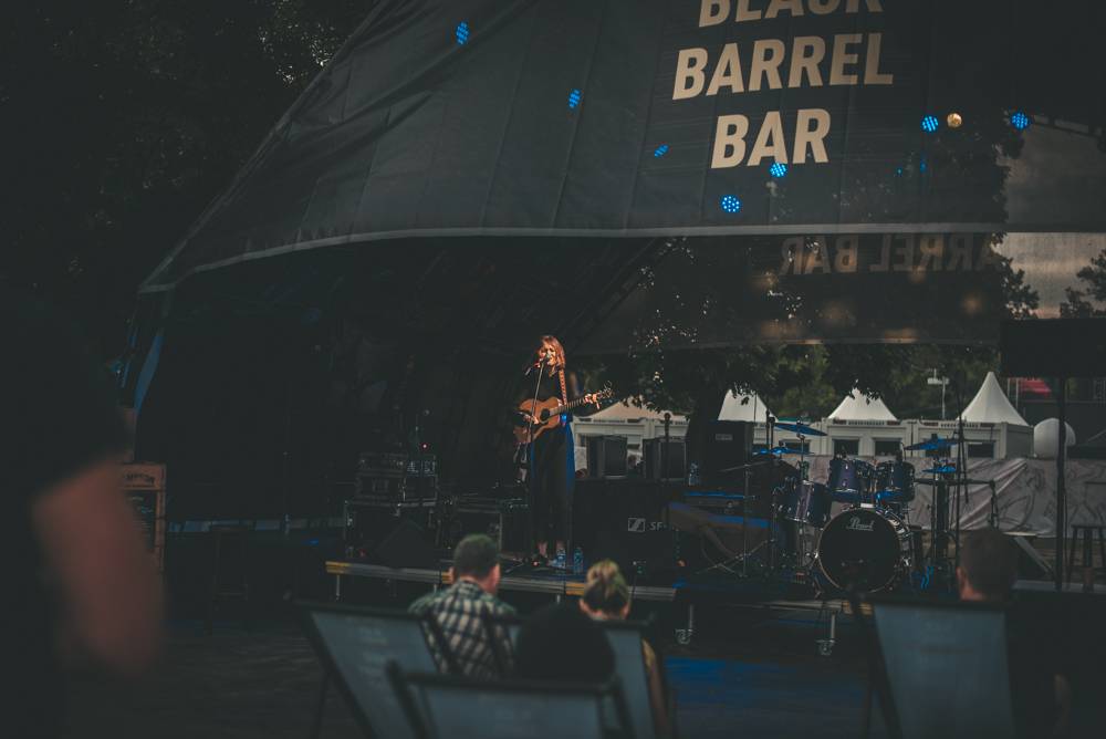 Druhý den Metronome festivalu diváky bavili Jungle, Anna Calvi i Primal Scream. Finále obstarali Kraftwerk