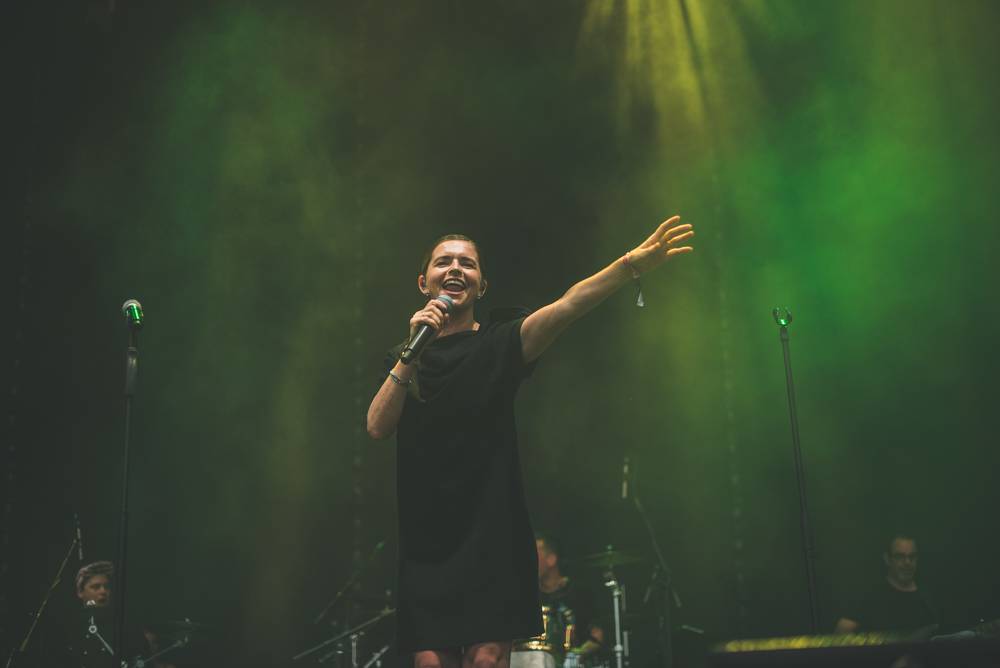 Druhý den Metronome festivalu diváky bavili Jungle, Anna Calvi i Primal Scream. Finále obstarali Kraftwerk