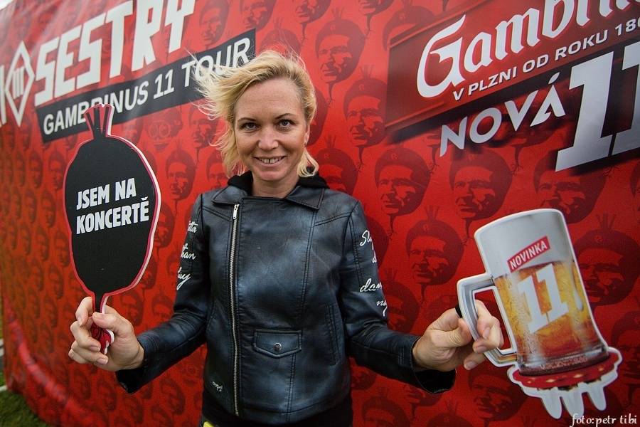 Tři sestry se v Petrovicích loučili s fotbalovou sezónou