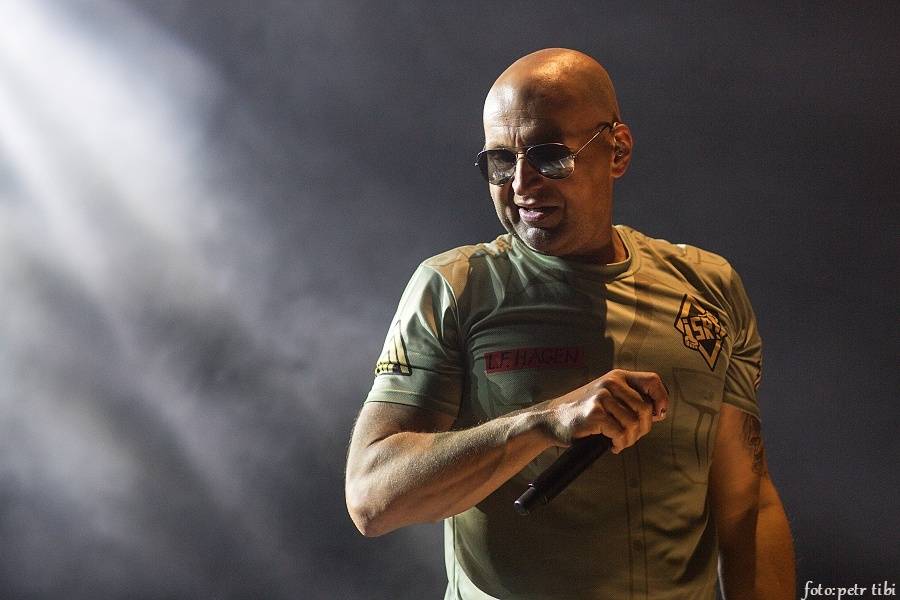 Tři sestry se v Petrovicích loučili s fotbalovou sezónou