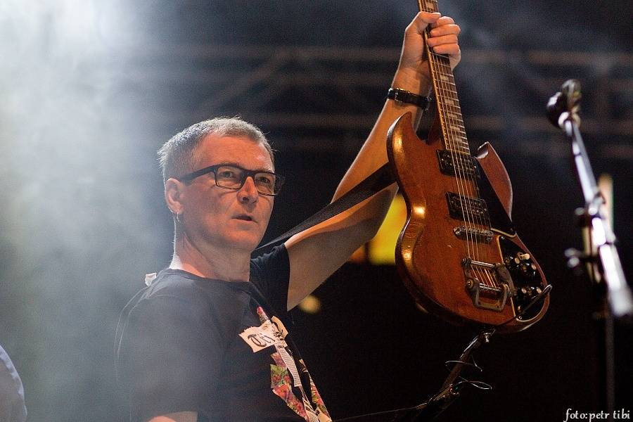 Tři sestry se v Petrovicích loučili s fotbalovou sezónou