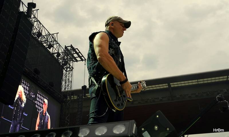 Třicet let a třicet tisíc fanoušků. Kabát slavil v Praze narozeniny ve velkém stylu